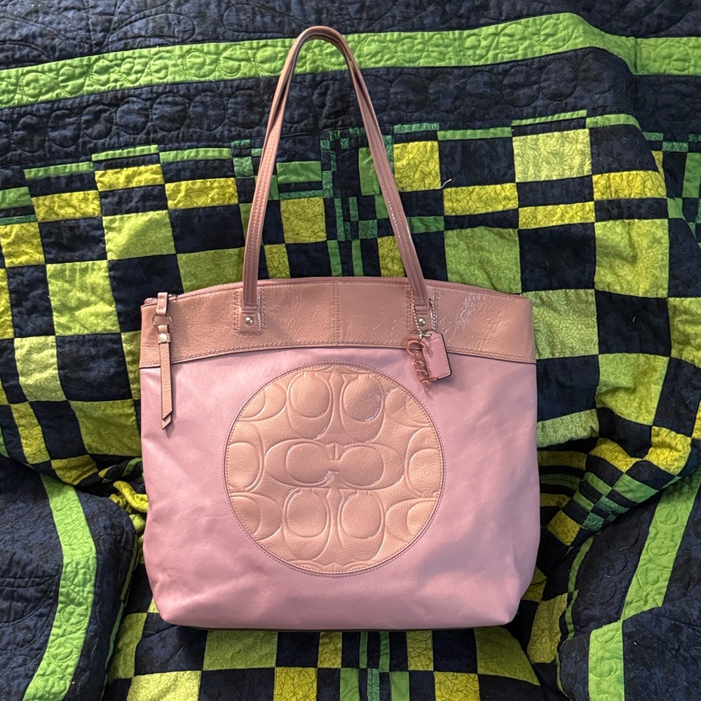 COA Coach #18336 Laura Pink/Lavender Tote